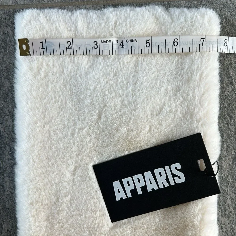 NWT Apparis Ivory Faux Fur Crisscross Scarf Winter Wrap One size 46